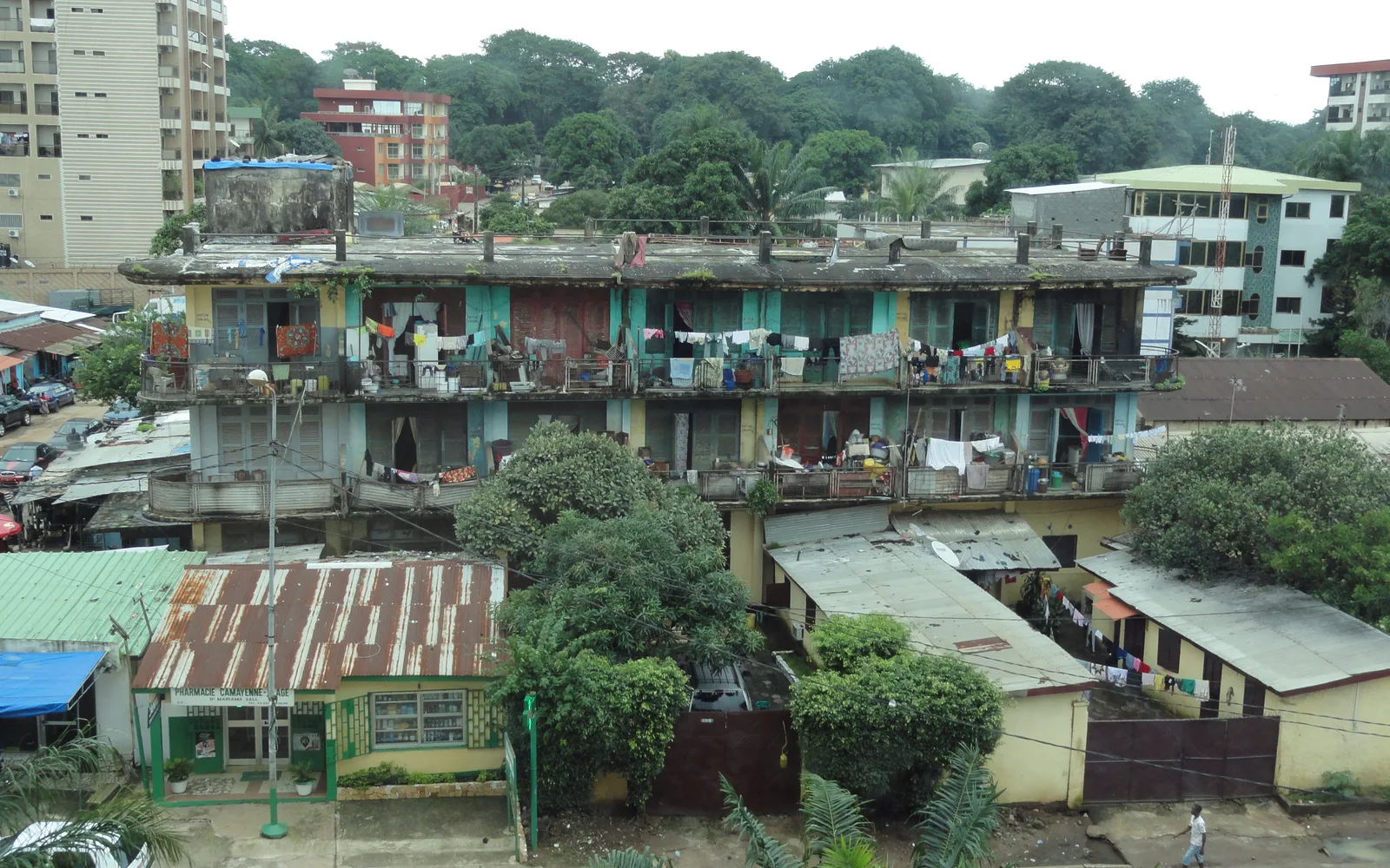 An apartment building in an urban residential neighborhood